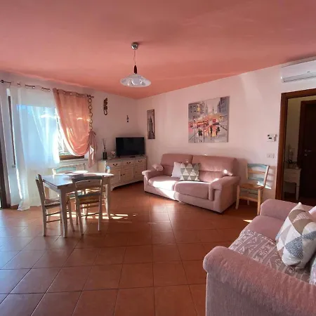 Charming With Dreamy Terrace Apartmán