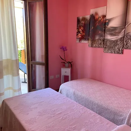 Charming With Dreamy Terrace Apartmán *