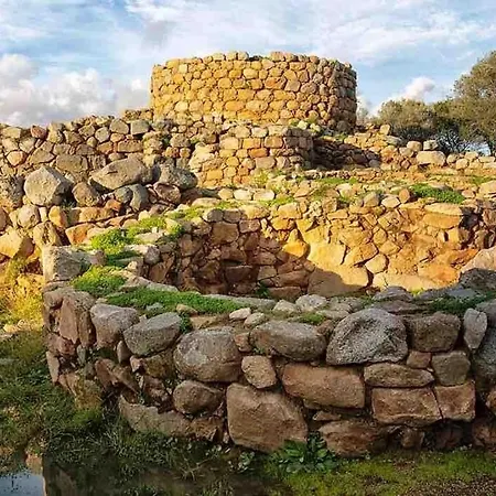 Charming With Dreamy Terrace Apartmán