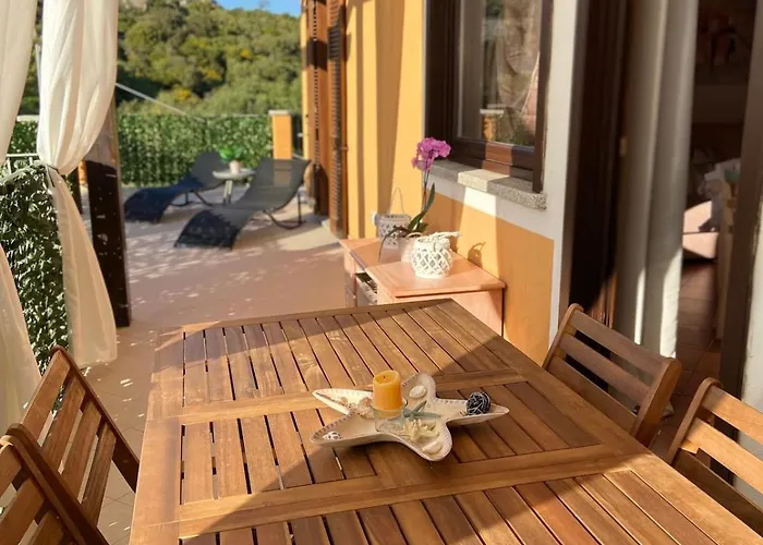 Charming With Dreamy Terrace Appartamento Arzachena